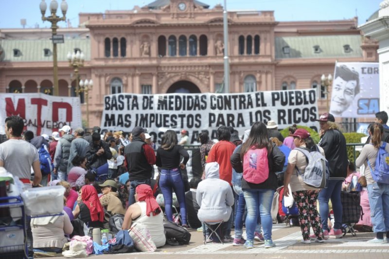  Protestas de organizaciones sociales en Plaza de Mayo