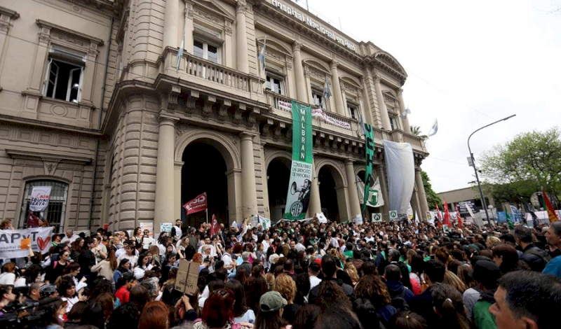 La Justicia ordenó la reapertura de la guardia del Bonaparte