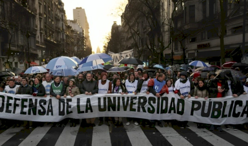 Se realiza la cuarta marcha federal universitaria