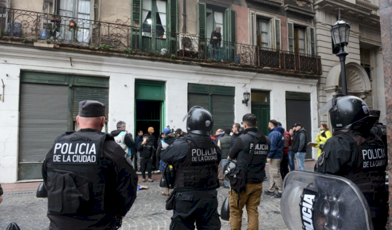 Macri apeló el fallo que frena los desalojos